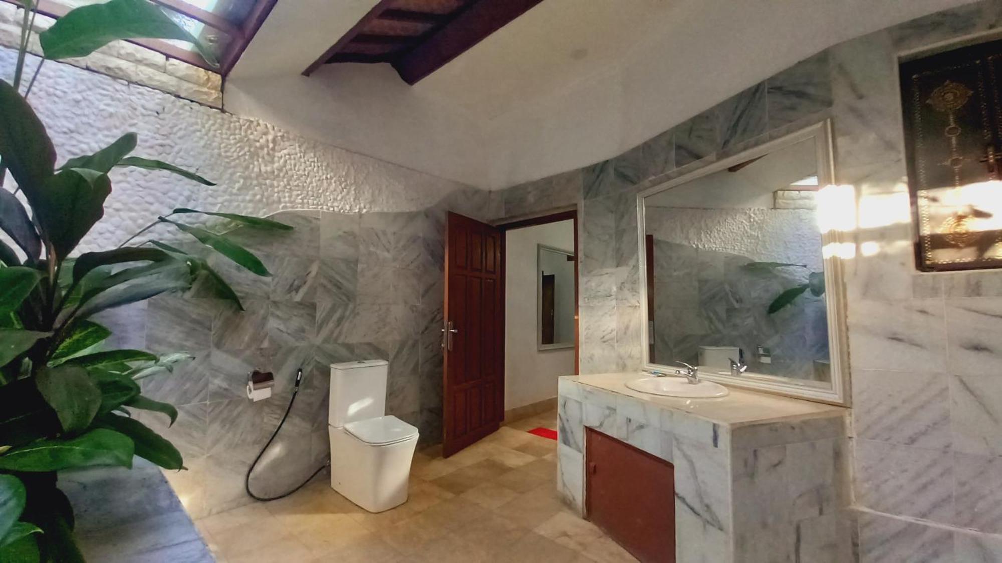 Matahari Inn Kuta  Exterior foto